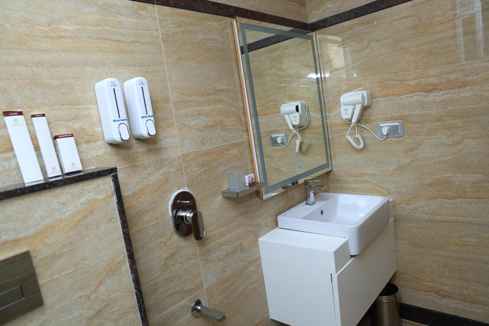Hotel Anand Grand Hosūr المظهر الخارجي الصورة
